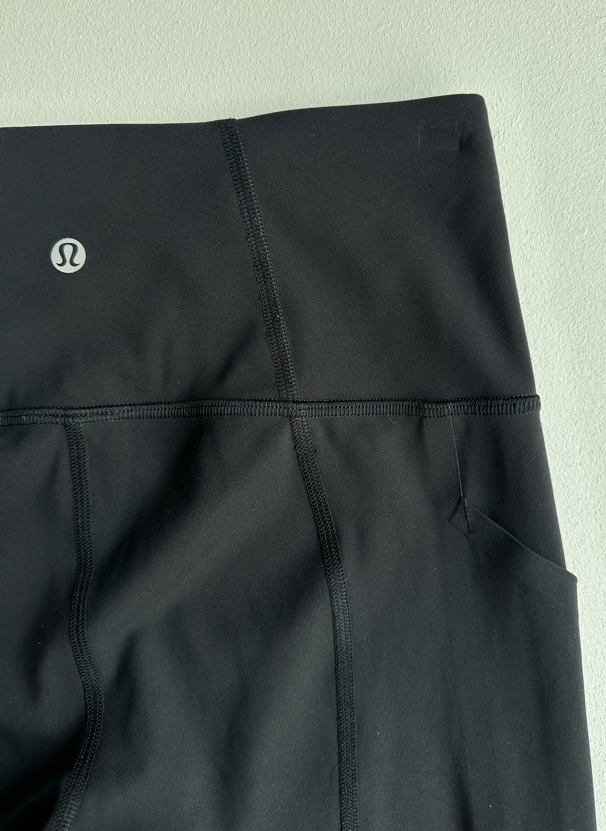 Pace Rival High-Rise Crop 22" in Black — preloved Lululemon