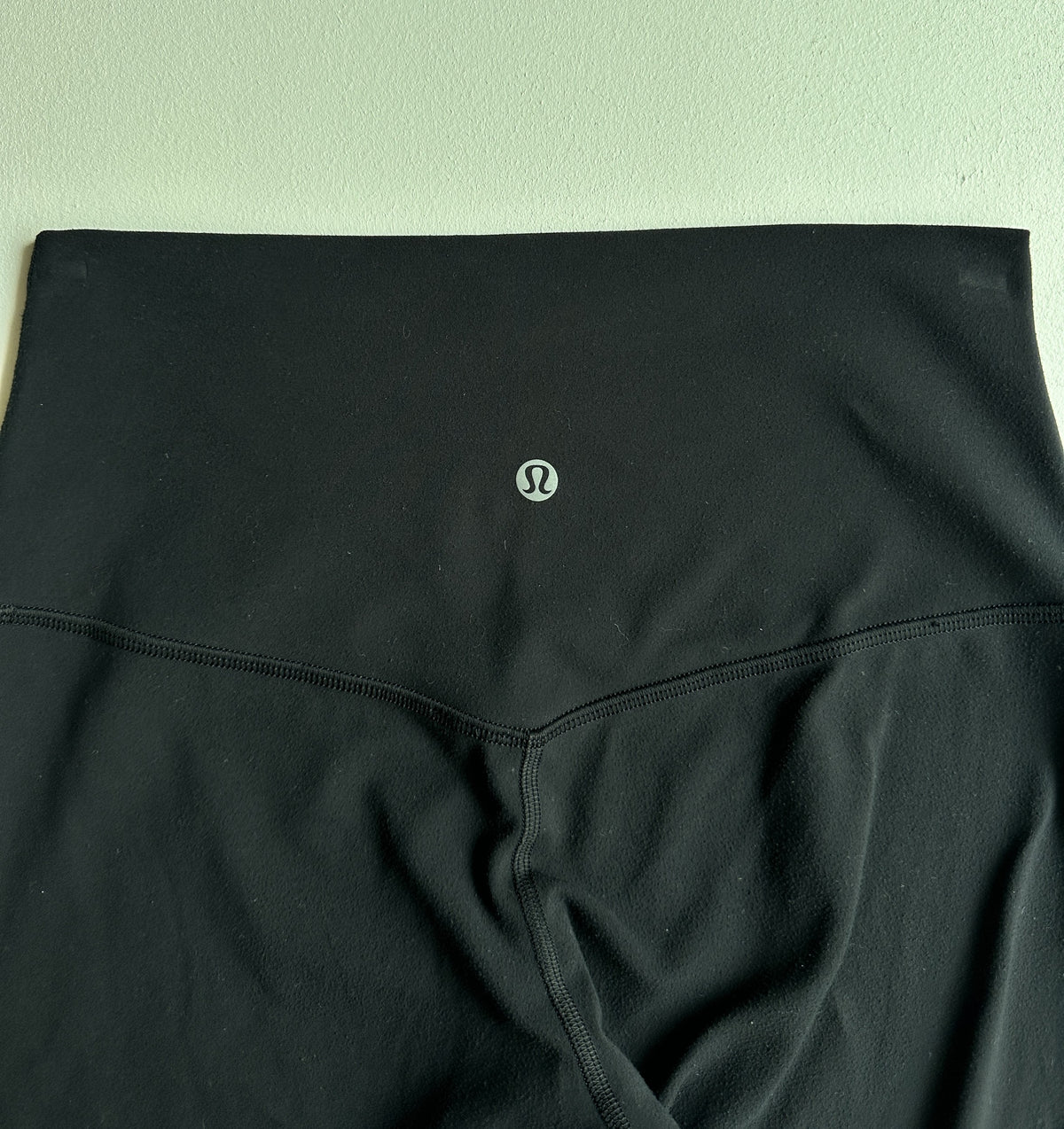 Align Pants 28" in Black — preloved Lululemon
