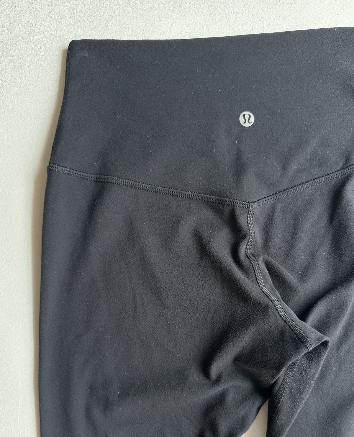 Align Pants 28" in Black — preloved Lululemon