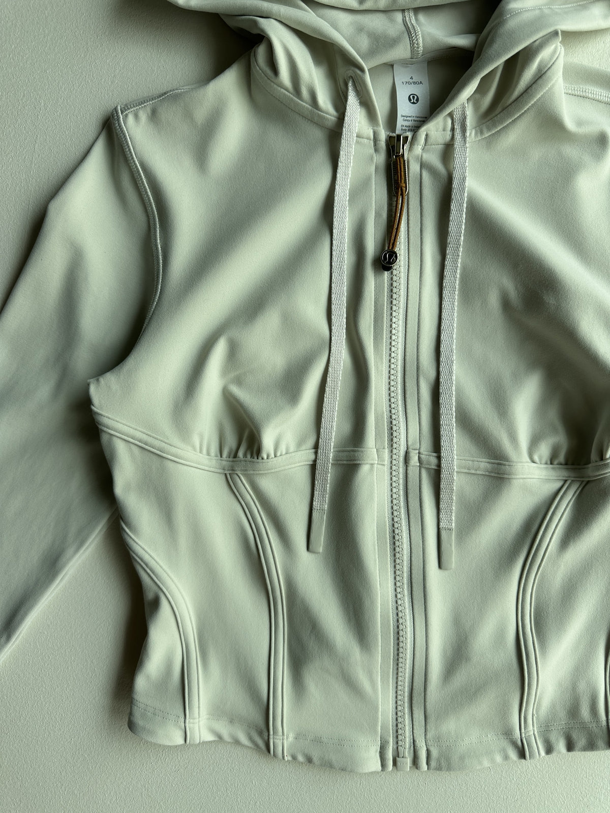 Cropped Jacket Nulu in Light Ivory — preloved Lululemon