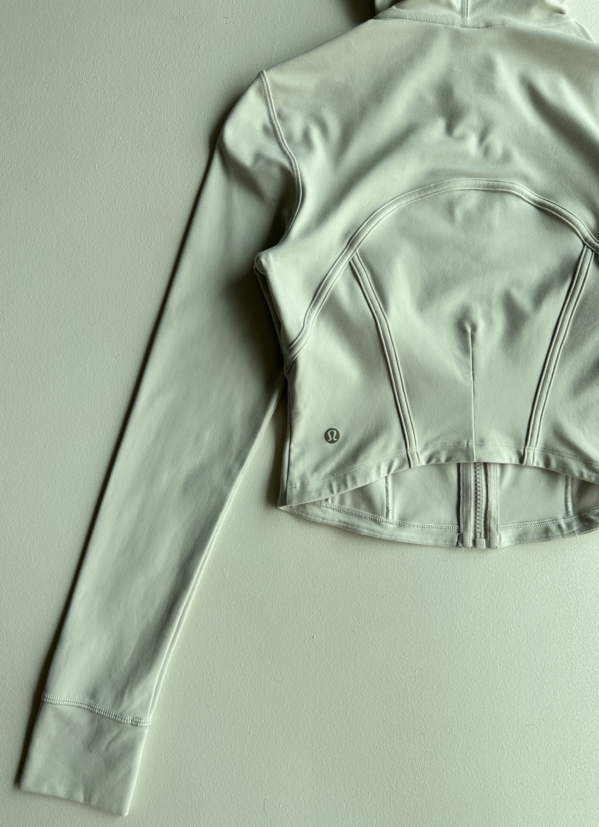 Cropped Jacket Nulu in Light Ivory — preloved Lululemon