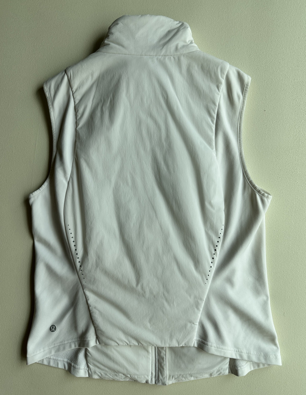 Push Your Pace Vest in White — preloved Lululemon